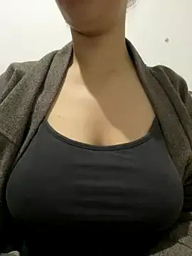 Freechat farah-36 on StripChat