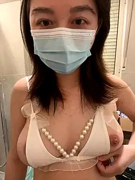 fioralba from StripChat is Freechat