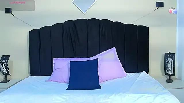 GabySweett_ — Oil show 