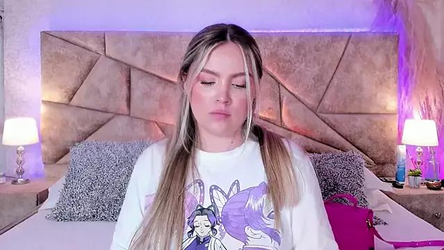 GaiaBaker from StripChat