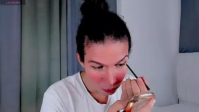 gatitavenecis from StripChat is Freechat