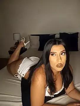 Giselle-Reine from StripChat is Freechat