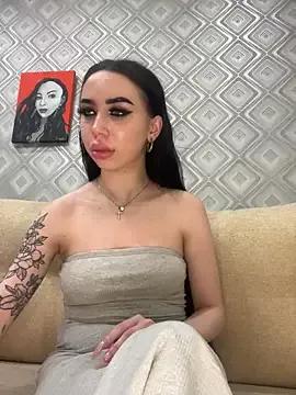 glossybabydoll from StripChat is Freechat