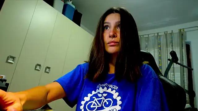 Freechat GodlyTheia on StripChat