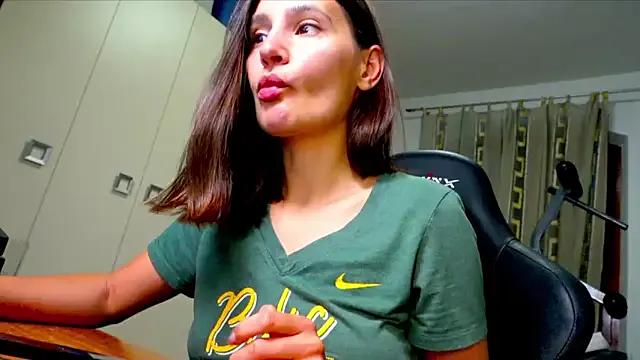 Freechat GodlyTheia on StripChat