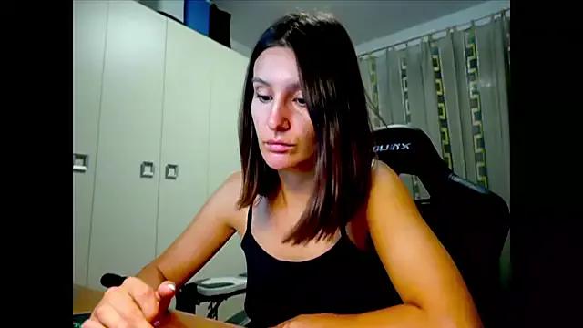 Freechat GodlyTheia on StripChat