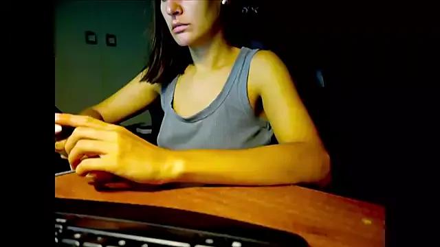 Freechat GodlyTheia on StripChat