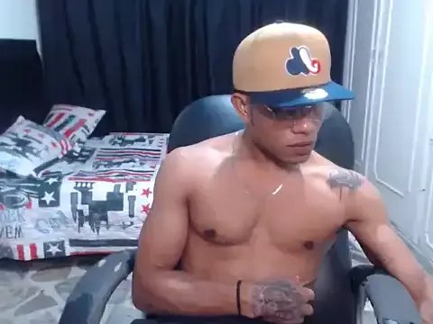 Freechat grandominantex1 on StripChat