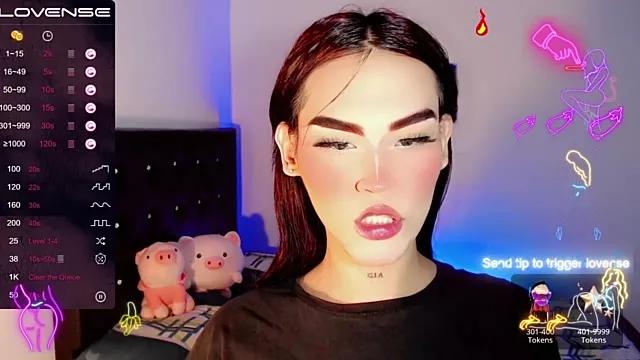 Freechat guianushiii_ on StripChat