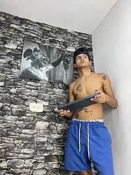 Freechat gustavo_saaled19_ on StripChat