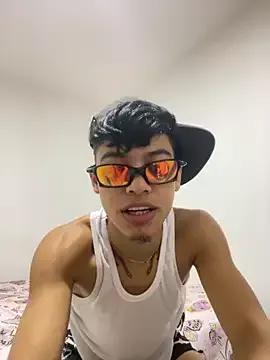 Freechat gustavo_saaled19_ on StripChat