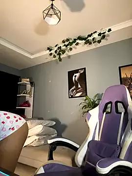 hannachris- from StripChat is Freechat