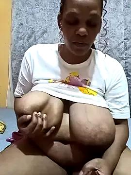 Freechat HappygalTheQueen on StripChat