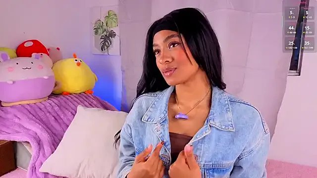 Heily_Fox on StripChat