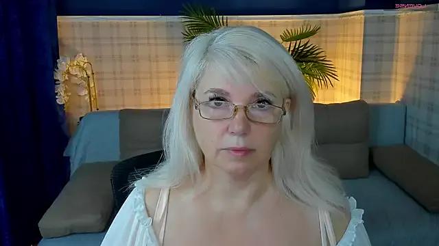 Freechat Hella_Fabel on StripChat