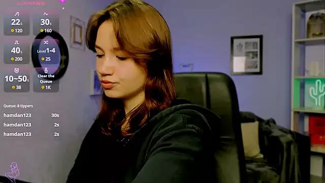 helli_belli from StripChat