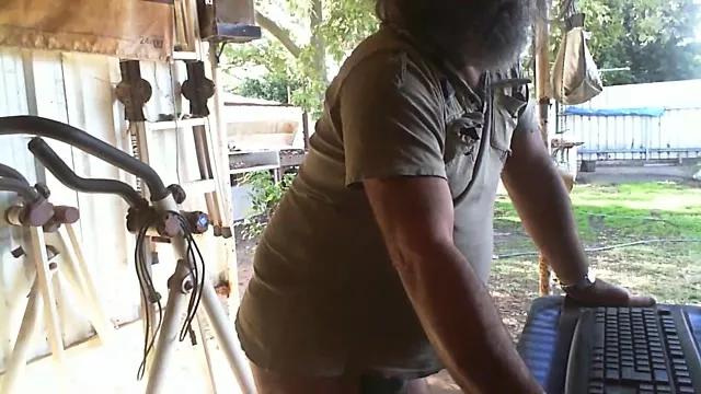 Freechat herbie010666 on StripChat