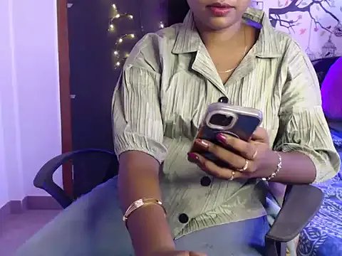 Freechat Hey___Seetha on StripChat