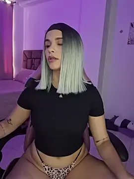 Freechat heyshaa on StripChat