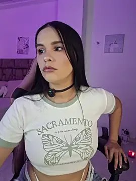 Freechat heyshaa on StripChat