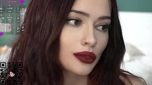 HildBigge from StripChat is Freechat