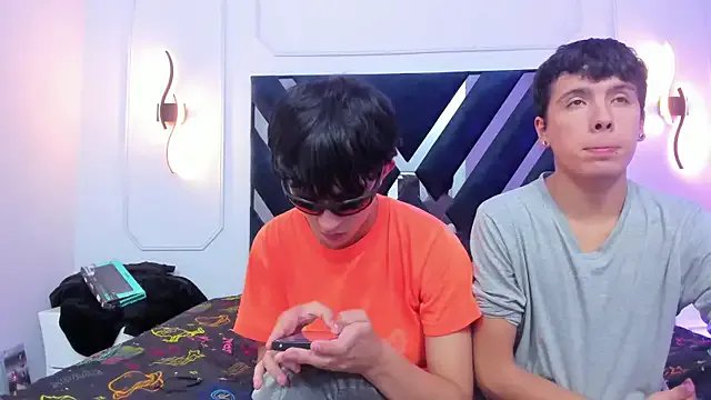 Freechat hoot_booys_ on StripChat