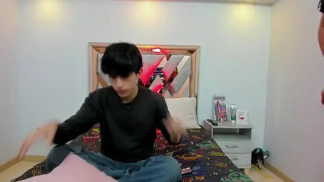 Freechat hoot_booys_ on StripChat