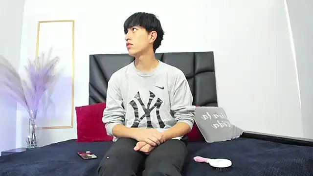 Freechat hoot_booys_ on StripChat