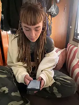 HornyHippy1