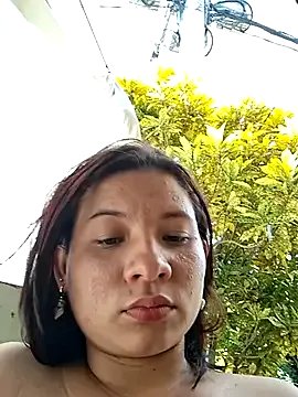 Freechat hot-mom22 on StripChat