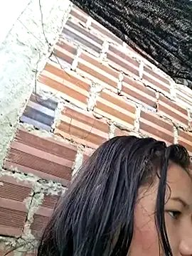 Freechat hot-mom22 on StripChat