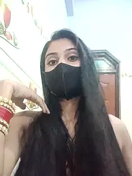 Hot-Soniya733 — Boobs Oil in public 