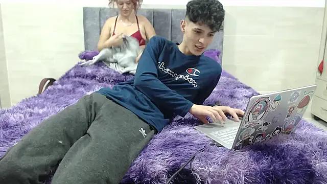 Group hottie__couple on StripChat