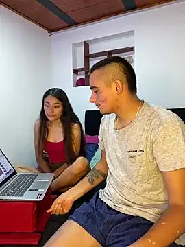 Freechat hotwife26 on StripChat