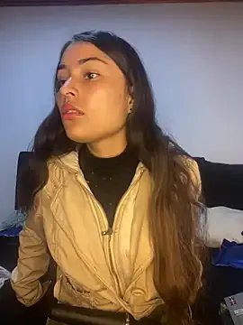 Freechat hotwife26 on StripChat