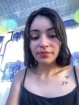 Freechat hotwife26 on StripChat