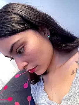 Freechat hotwife26 on StripChat