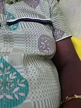 Freechat hyd_couple7878 on StripChat