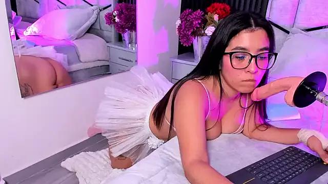 Ibbiebennett from StripChat