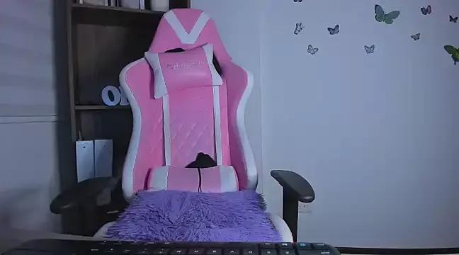 Imsophie_collins on StripChat