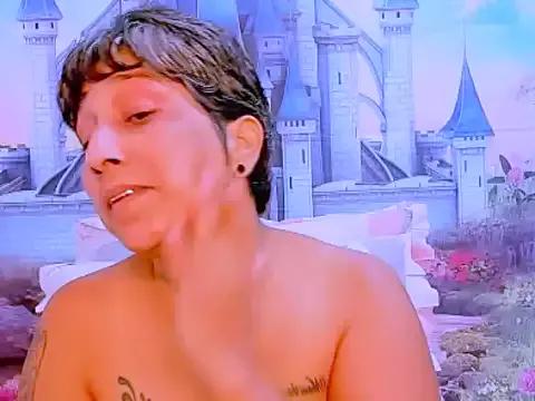 indianroxy from StripChat is Freechat