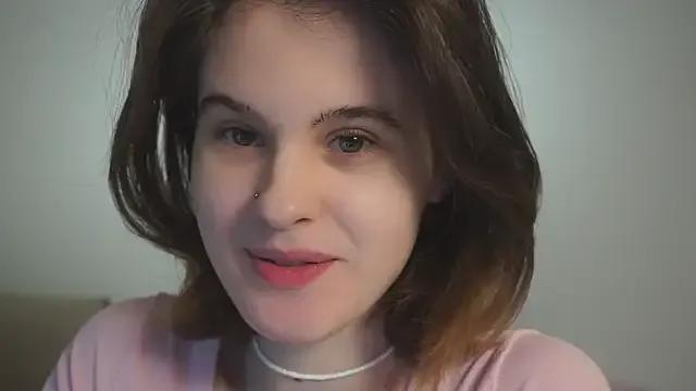 Iris_pure from StripChat is Freechat
