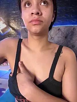 Isabella-Teen from StripChat is Freechat