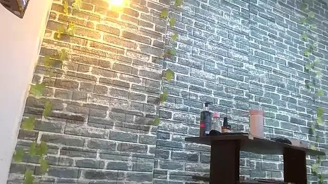Isabella_rosssi from StripChat is Freechat