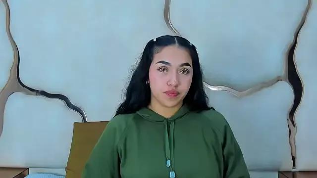 IsabellRodriguez18 from StripChat is Freechat