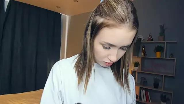 Freechat IsaVesco on StripChat