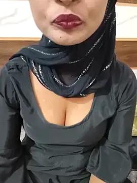 Itz_Mayra_ on StripChat