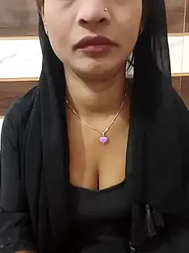 Itz_Mayra_ on StripChat