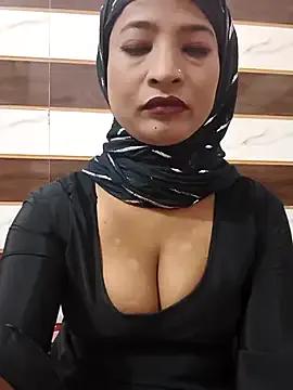 Itz_Mayra_ on StripChat