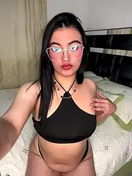 IvannaLaRue from StripChat is Freechat